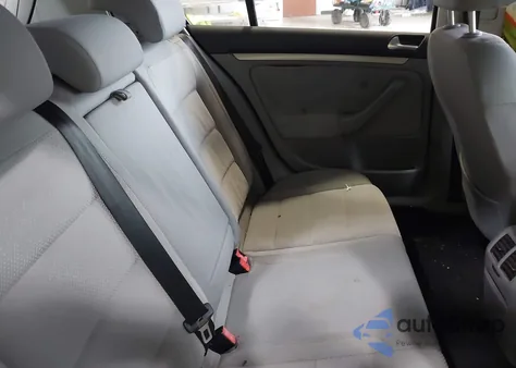 2008 Volkswagen Rabbit from USA, damaged, VIN WVWDA71K48W012961